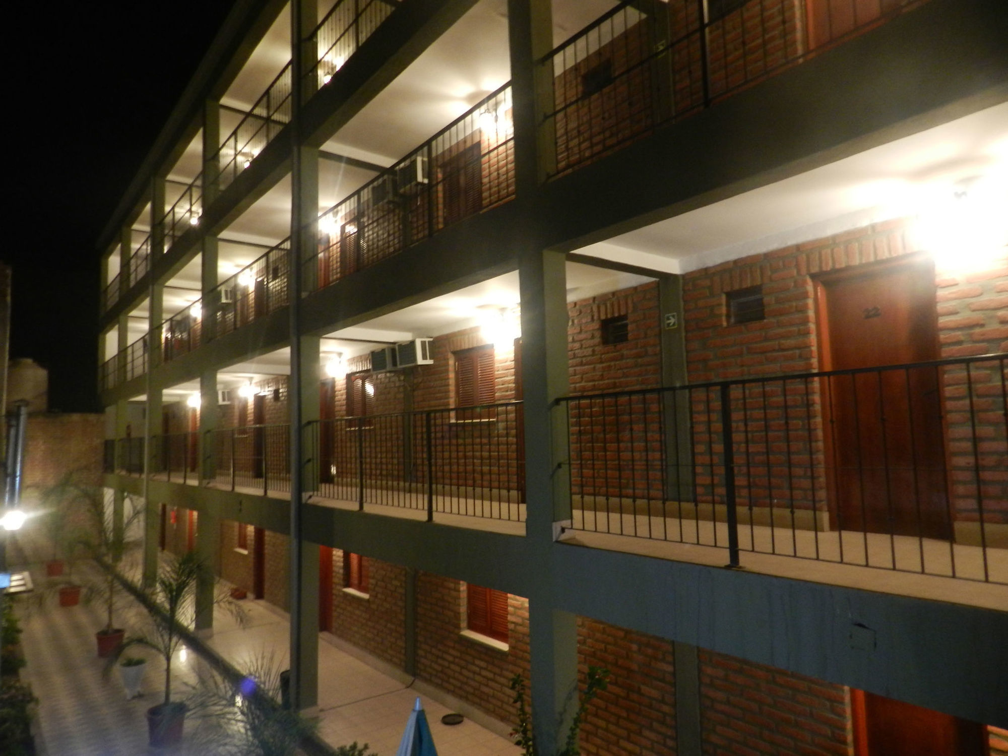 סלטה Hotel Buenos Aires מראה חיצוני תמונה