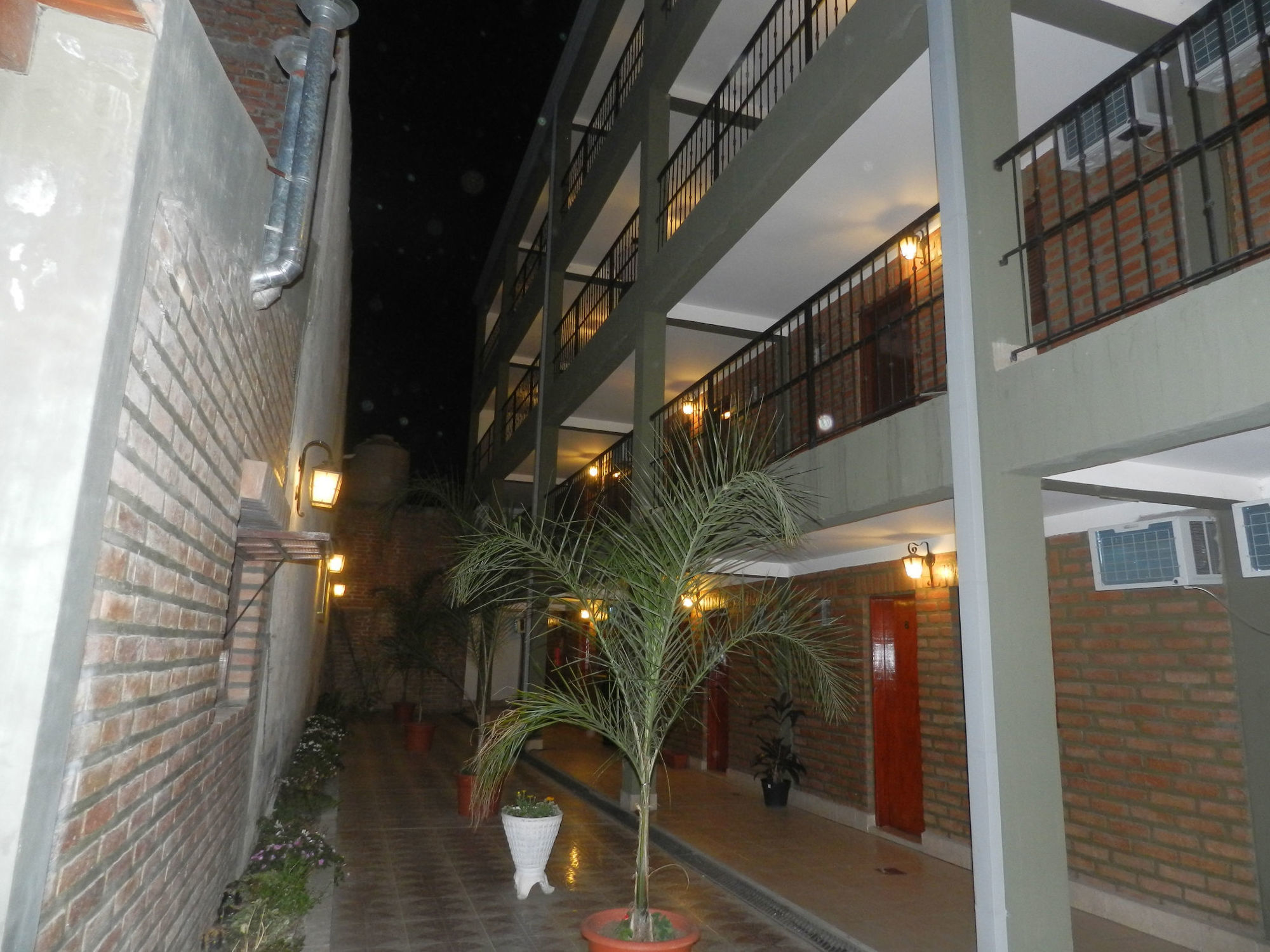 סלטה Hotel Buenos Aires מראה חיצוני תמונה